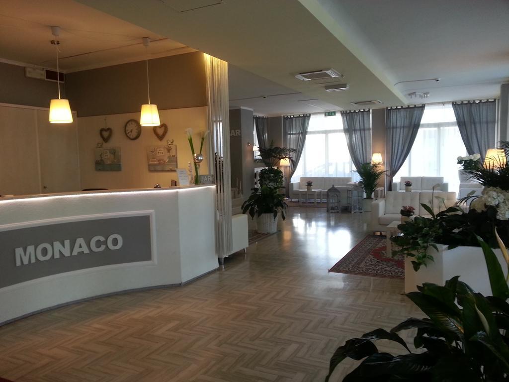 Hotel Monaco Milano Marittima Exterior foto