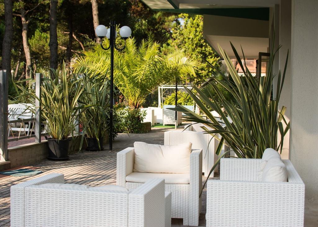 Hotel Monaco Milano Marittima Exterior foto